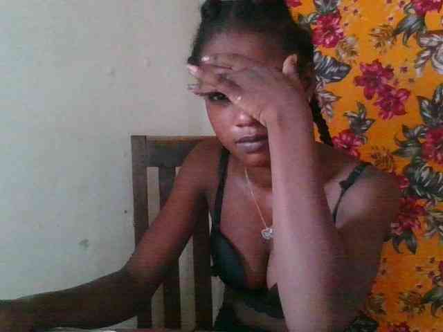 LovelyBlackGirl webcam