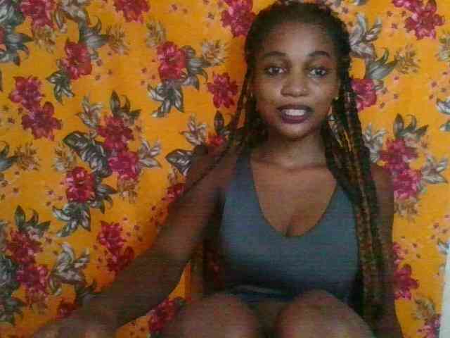 LovelyBlackGirl webcam