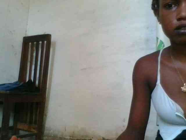 LovelyBlackGirl webcam