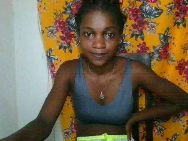 LovelyBlackGirl webcam