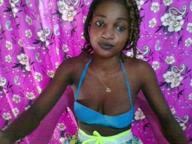 LovelyBlackGirl webcam