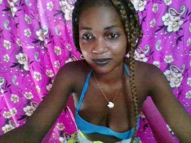 LovelyBlackGirl webcam