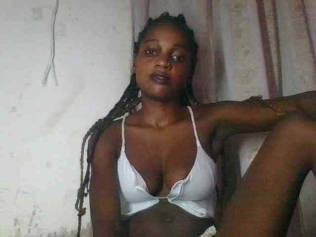 LovelyBlackGirl webcam