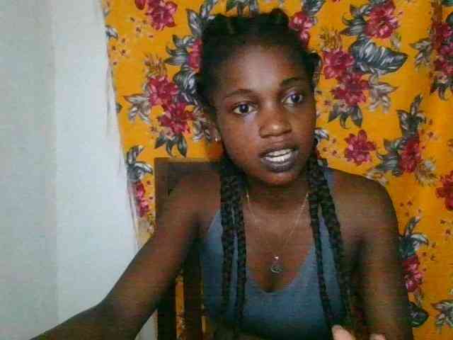 LovelyBlackGirl webcam