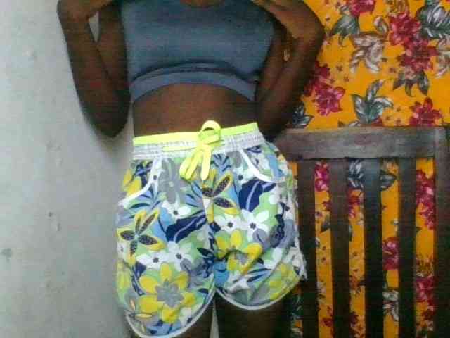 LovelyBlackGirl webcam