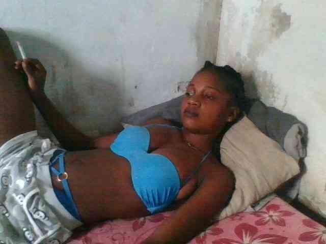 LovelyBlackGirl webcam