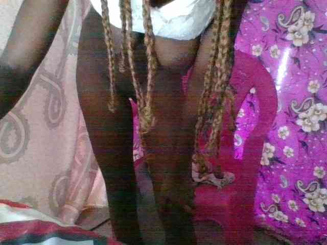 LovelyBlackGirl webcam