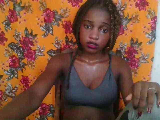 LovelyBlackGirl webcam