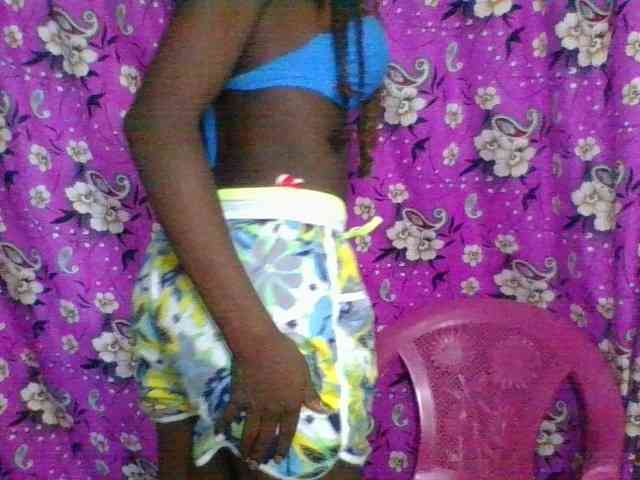 LovelyBlackGirl webcam