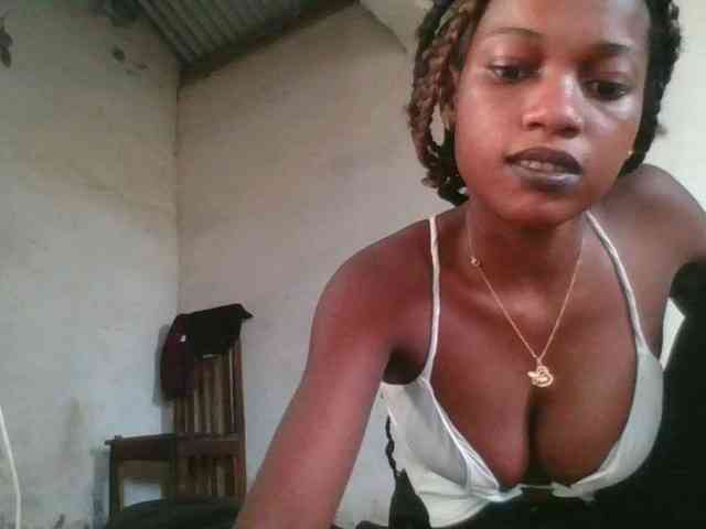 LovelyBlackGirl webcam