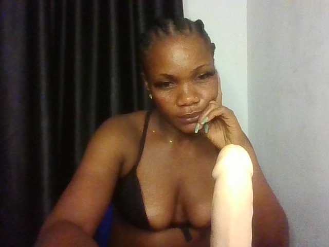 FoxySamantha7's BongaCams show and profile