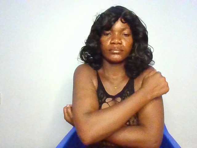 FoxySamantha7's BongaCams show and profile