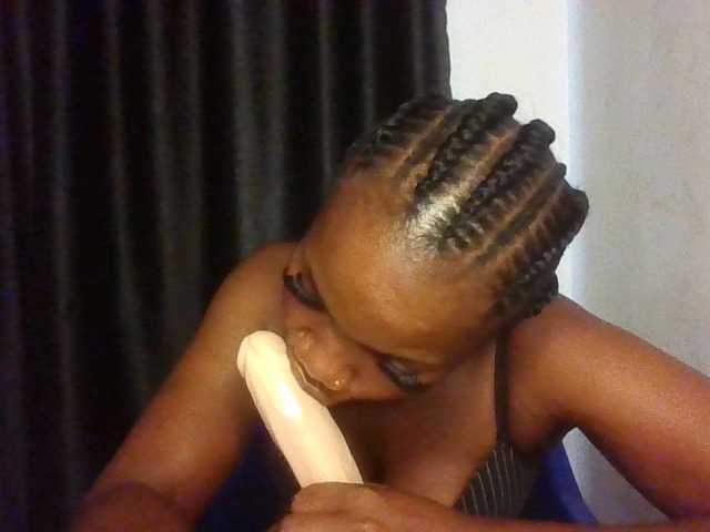 FoxySamantha7's BongaCams show and profile