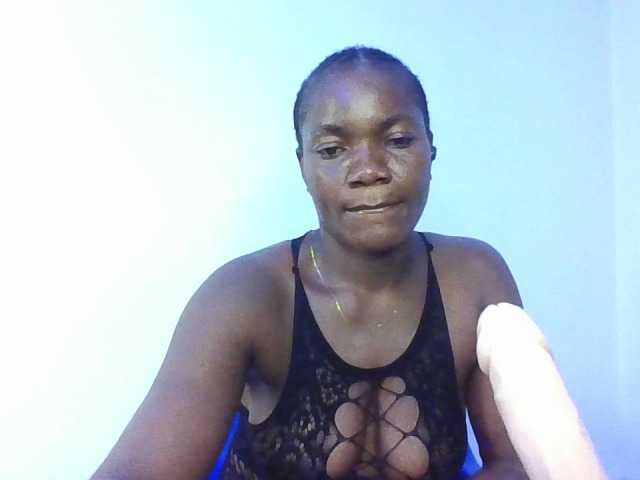 FoxySamantha7's BongaCams show and profile