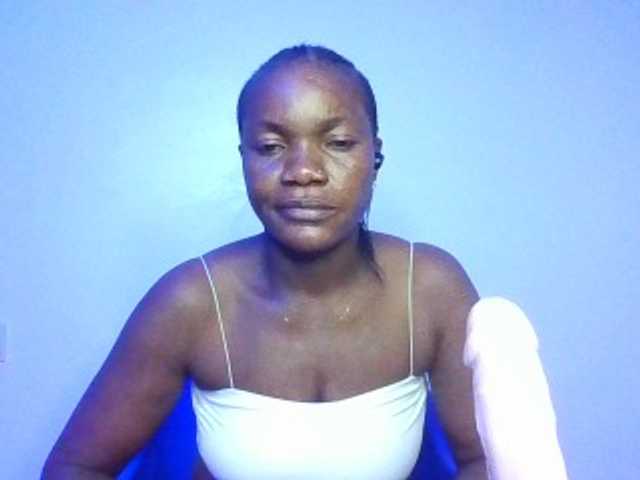 FoxySamantha7's BongaCams show and profile