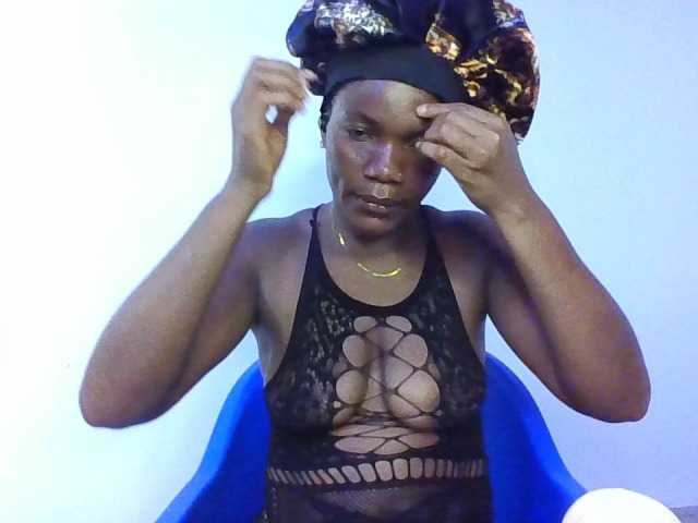 FoxySamantha7's BongaCams show and profile