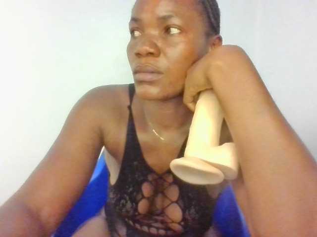 FoxySamantha7's BongaCams show and profile