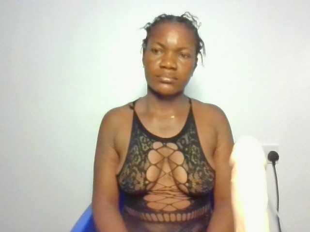 FoxySamantha7's BongaCams show and profile