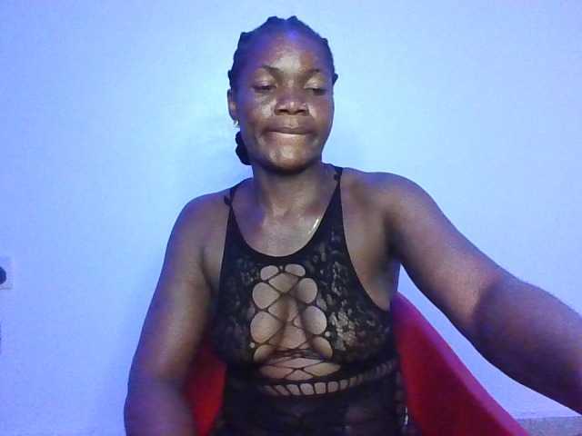 FoxySamantha7's BongaCams show and profile