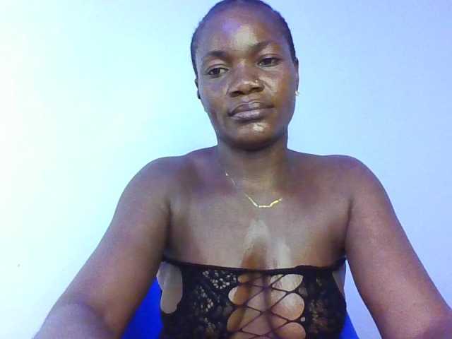 FoxySamantha7's BongaCams show and profile