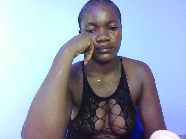 FoxySamantha7's BongaCams show and profile