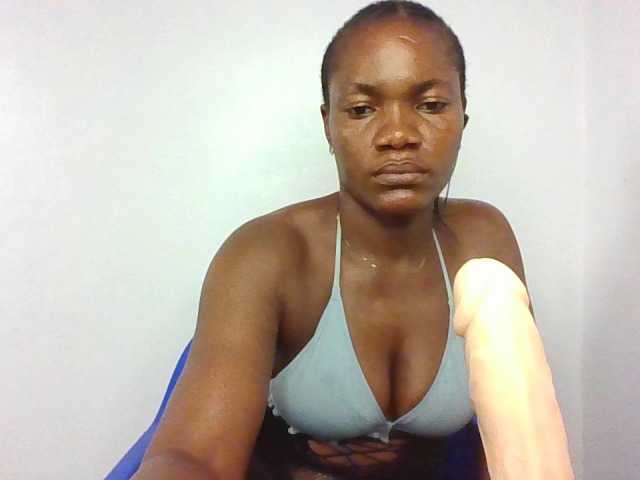 FoxySamantha7's BongaCams show and profile