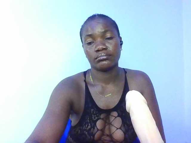 FoxySamantha7's BongaCams show and profile