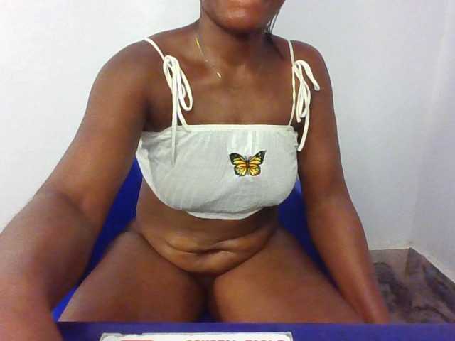 FoxySamantha7's BongaCams show and profile