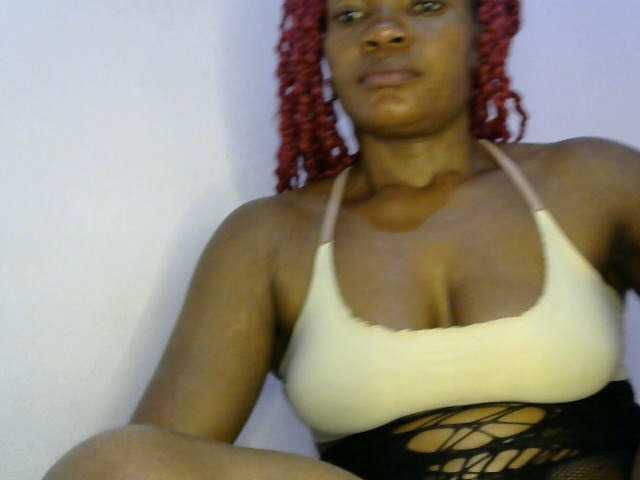 FoxySamantha7's BongaCams show and profile