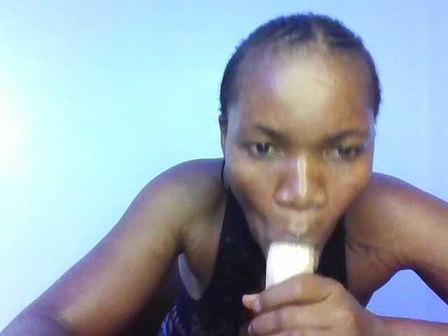 FoxySamantha7's BongaCams show and profile