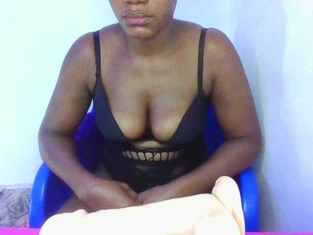 FoxySamantha7 live cam profile