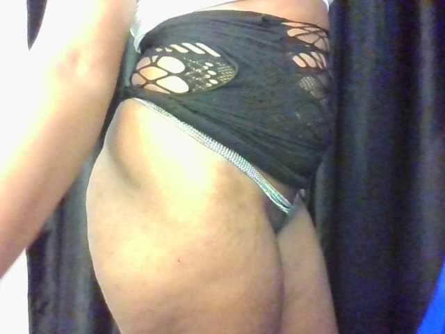 FoxySamantha7's BongaCams show and profile