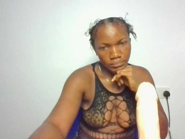 FoxySamantha7's BongaCams show and profile