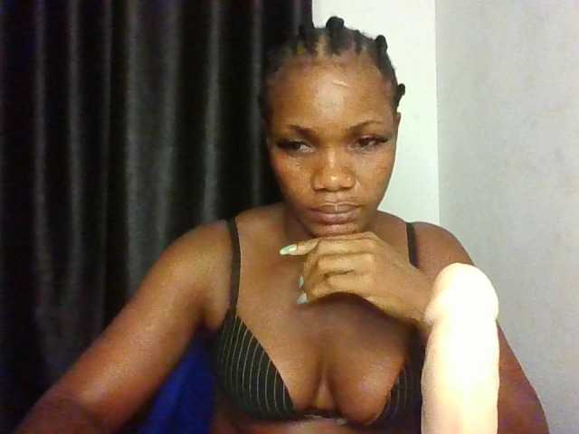 FoxySamantha7's BongaCams show and profile