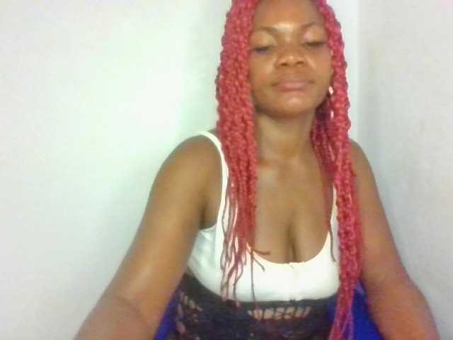 FoxySamantha7's BongaCams show and profile