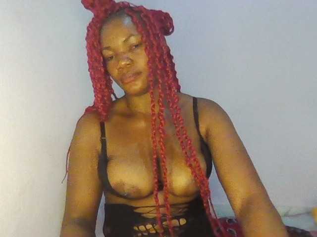 FoxySamantha7's BongaCams show and profile