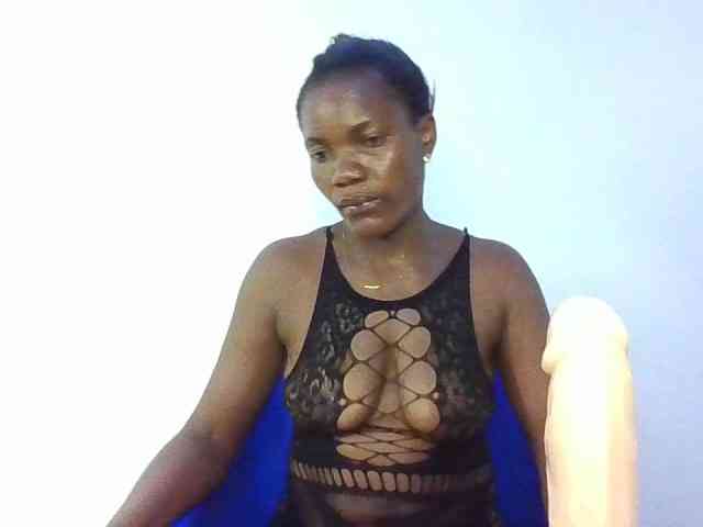 FoxySamantha7 Live Webcam on BongaCams