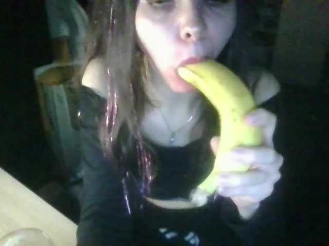 SweetyMoon8's BongaCams show and profile