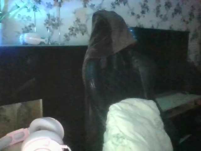 SweetyMoon8's BongaCams show and profile