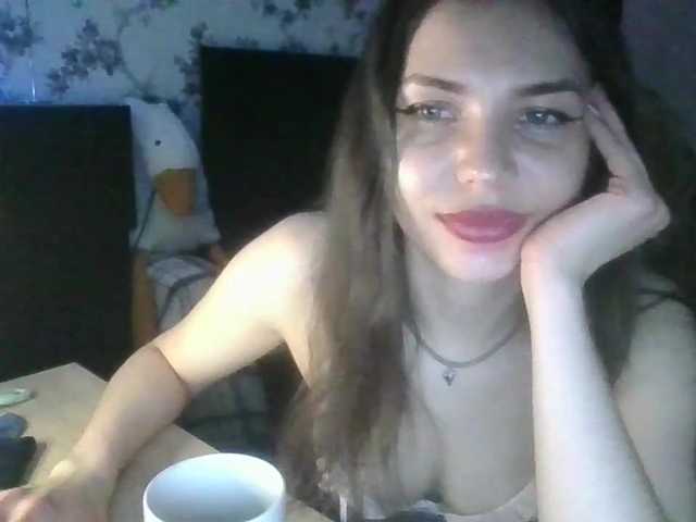 SweetyMoon8's BongaCams show and profile