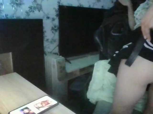 SweetyMoon8's BongaCams show and profile