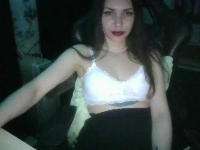 SweetyMoon8's BongaCams show and profile