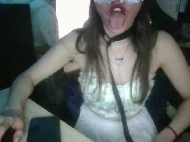 SweetyMoon8's BongaCams show and profile