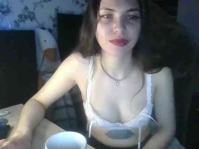SweetKisa webcam