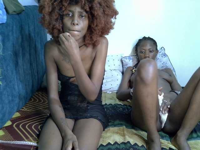 PetiteZaras – webcam model profile photo