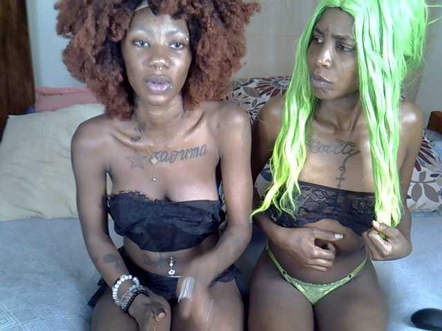 PetiteZaras webcam stream