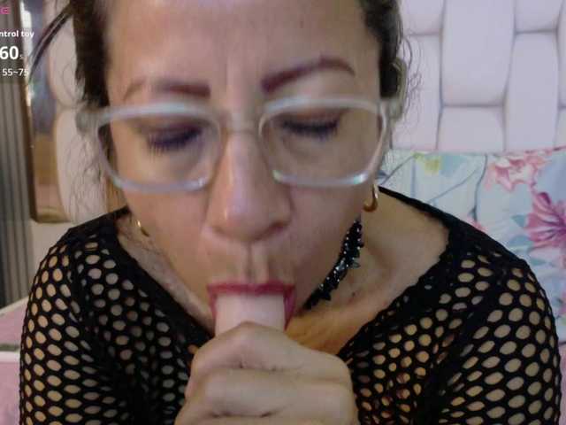 matureaunt