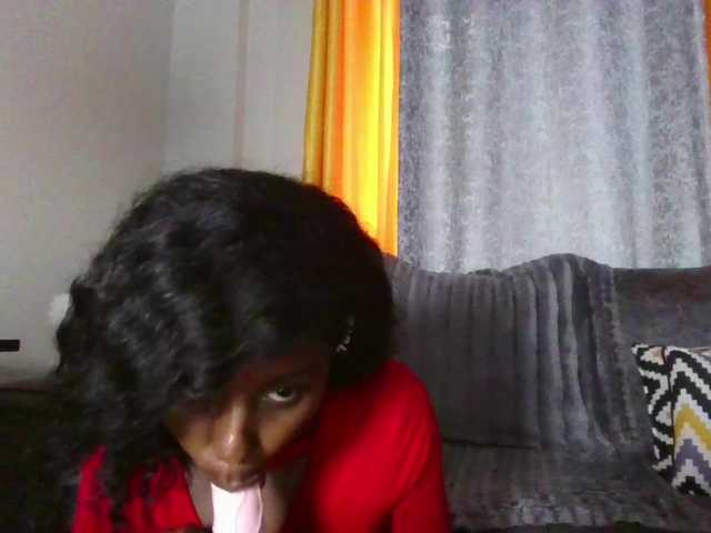 Goldiecandy's BongaCams show and profile