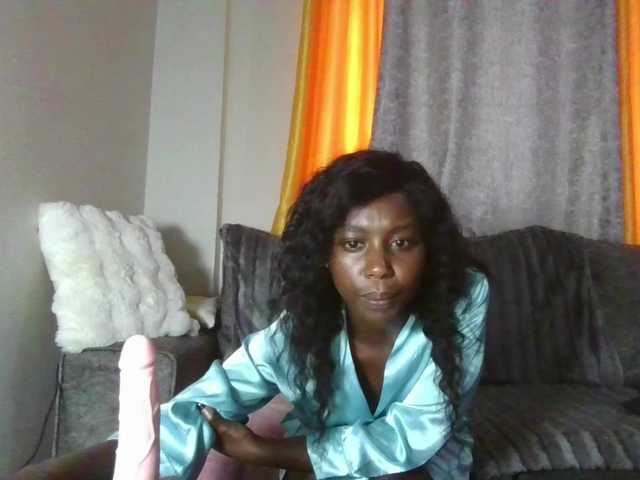 Goldiecandy's BongaCams show and profile