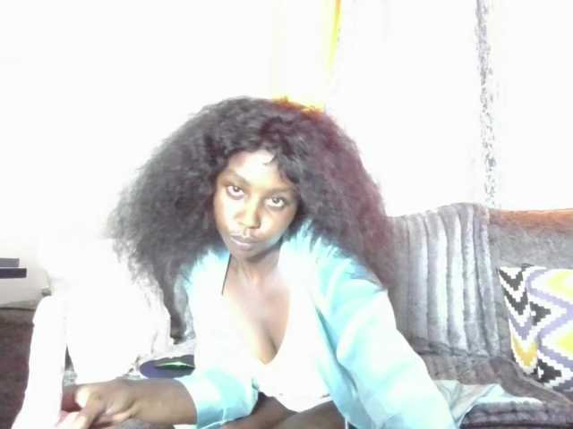 Goldiecandy's BongaCams show and profile